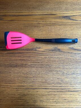 Le Creuset Revolution Bi-Material Slotted Turner Spatula